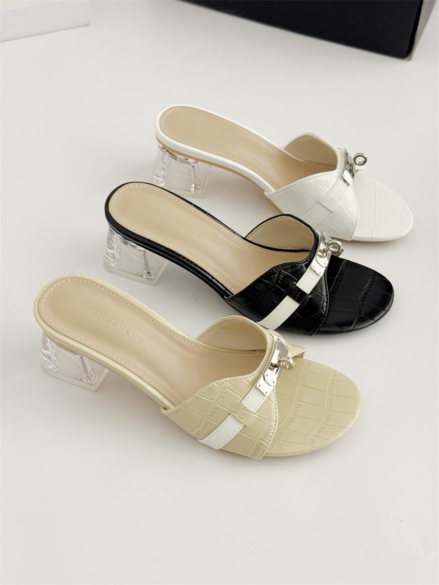 2026-summer-new-flat-square-toe-open-toe-stone-texture-heel-slippers-women-vacation-style-metal-buckle-beach-slides 2026 Summer New Flat Square Toe Open Toe Stone Texture Heel Slippers Women Vacation Style Metal Buckle Beach Slides