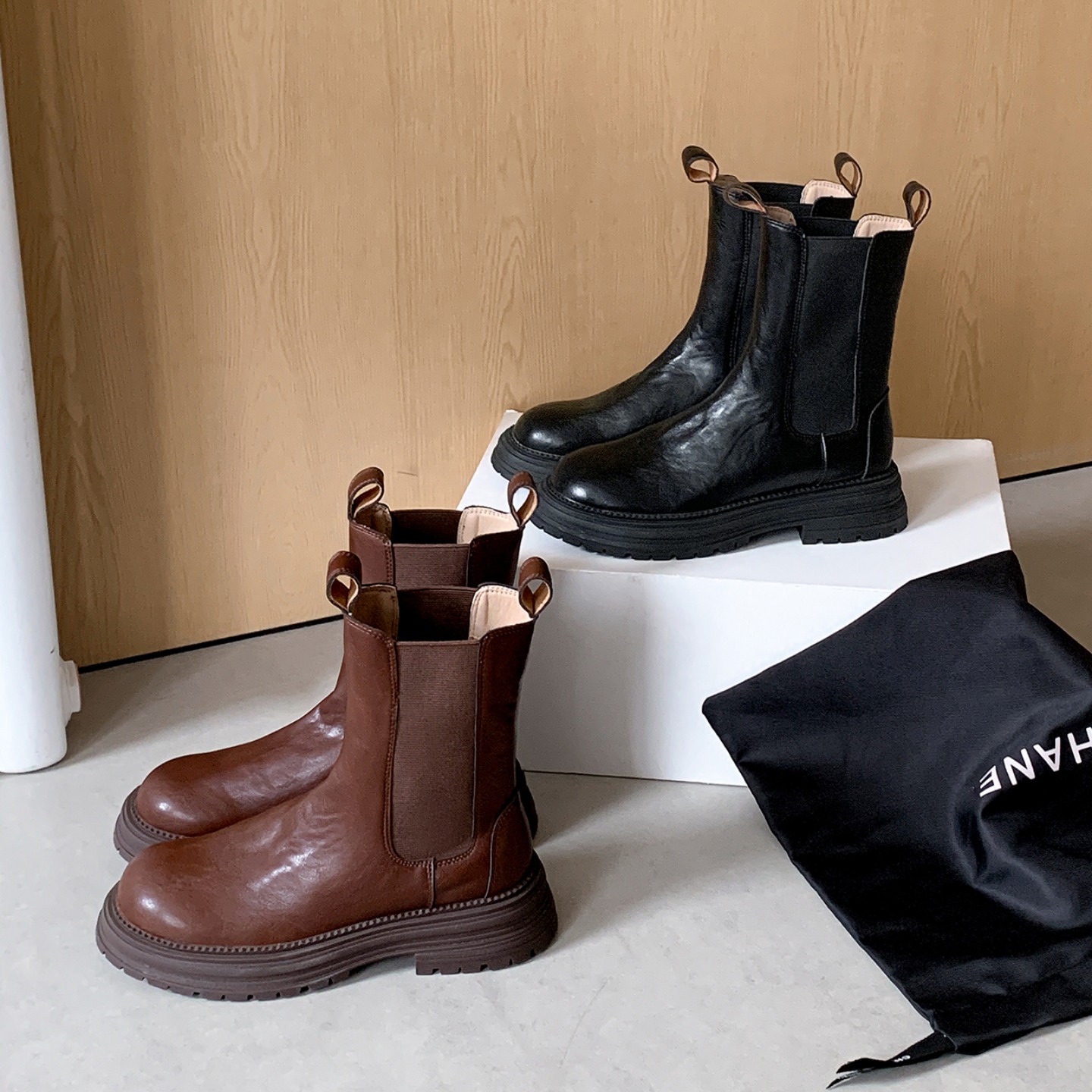 Women's Autumn New Chelsea Boots Soft Leather Wrinkled Thick Sole Elastic Short Boots Street Style